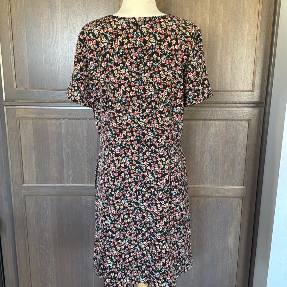 LOFT DRESS (A-1) - Picture 6 of 11